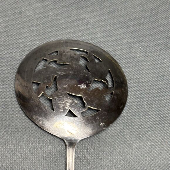 Vintage International Silver Co. IS Original Rogers Tomato Slotted Serving Spoon - Picture 4 of 10